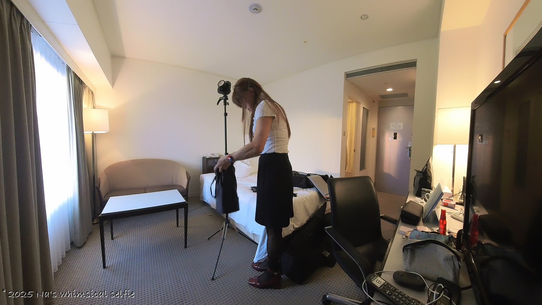 Insta360 X3で撮った撮影中の様子、上からライトのディフューザーはNEEWER 22"/55cm 八角形ソフトボックス。